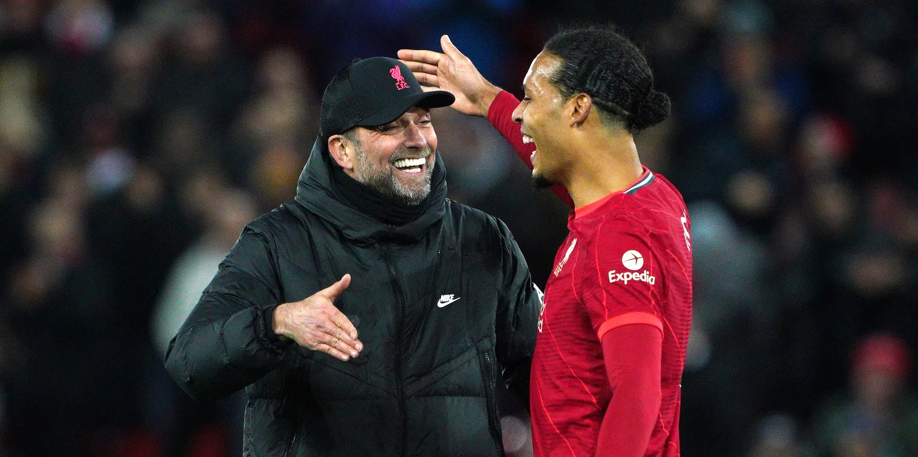 Van Dijk twijfelt openlijk aan toekomst bij Liverpool