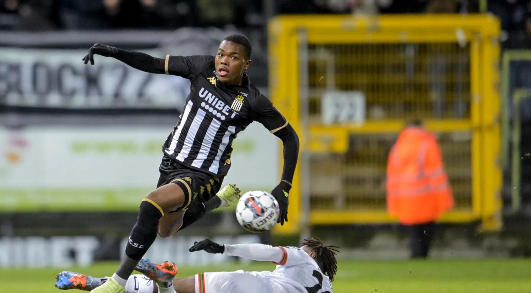 Genk heeft Nkuba overgenomen van Charleroi