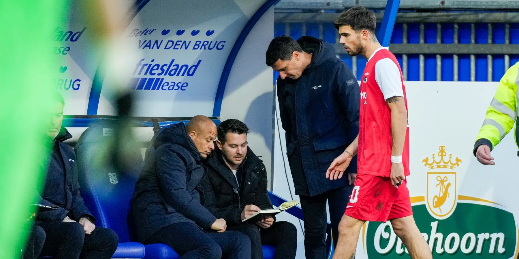 Denso Kasius speelde een goede wedstrijd tegen Tottenham: 'Weten zijn kwaliteiten'
