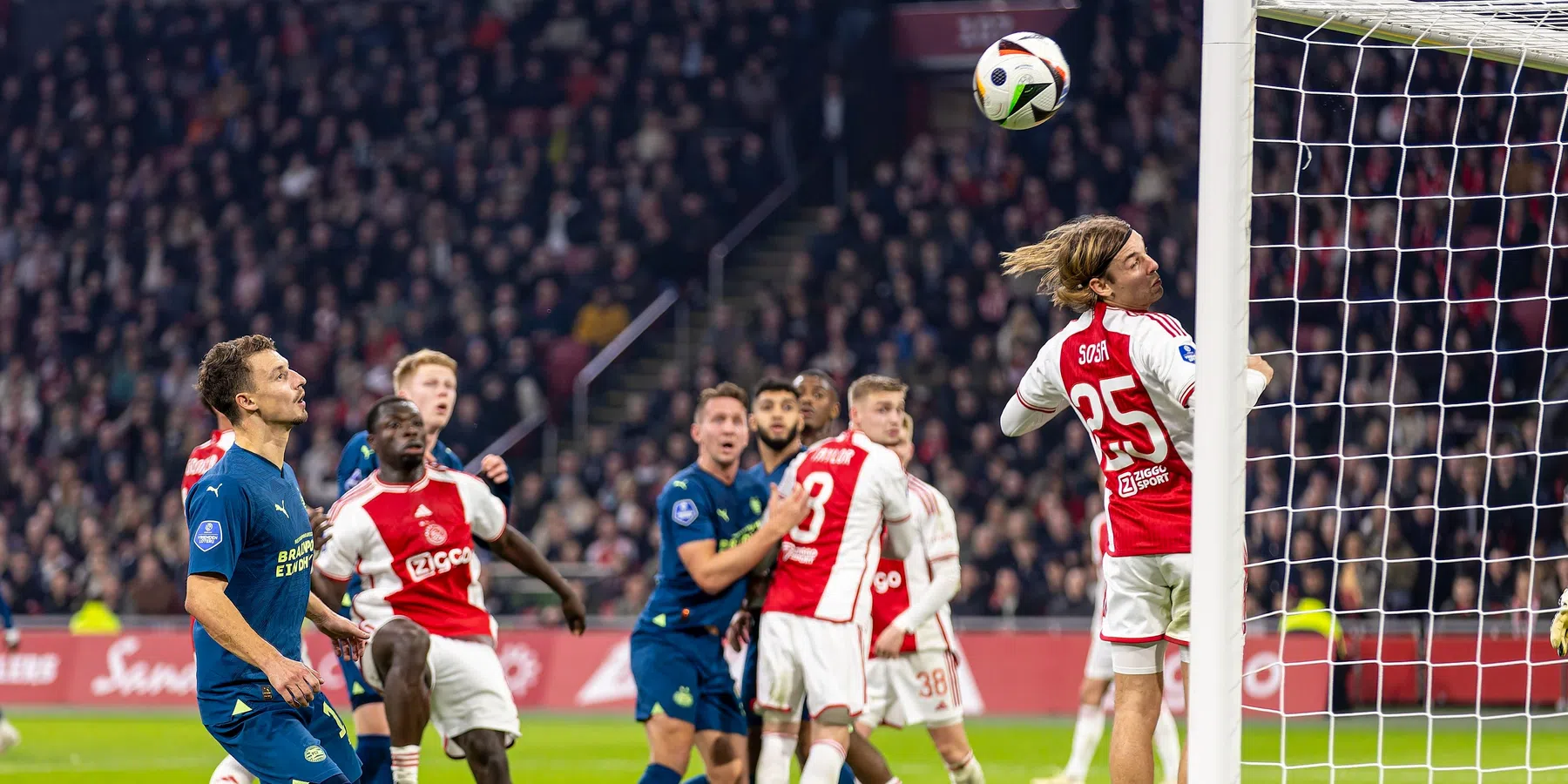 Ajax en PSV moeten genoegen nemen met gelijkspel na boeiend gevecht