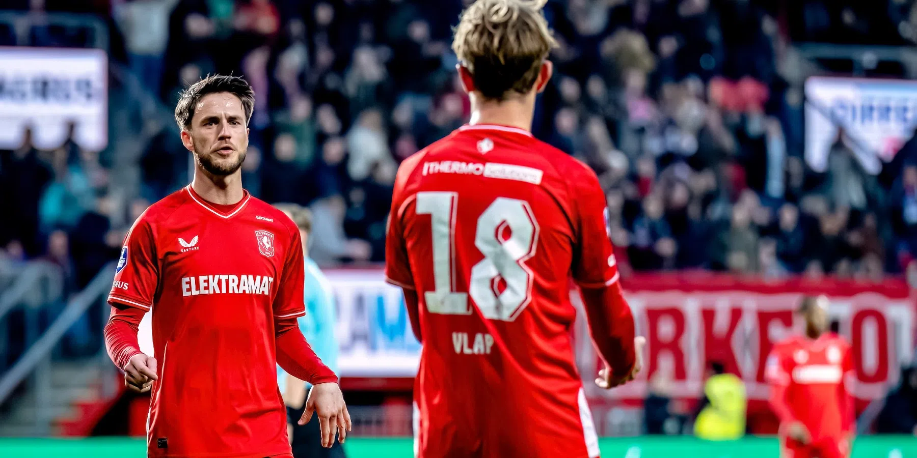 Boadu steelt de show bij FC Twente-debuut, punten blijven in Enschede