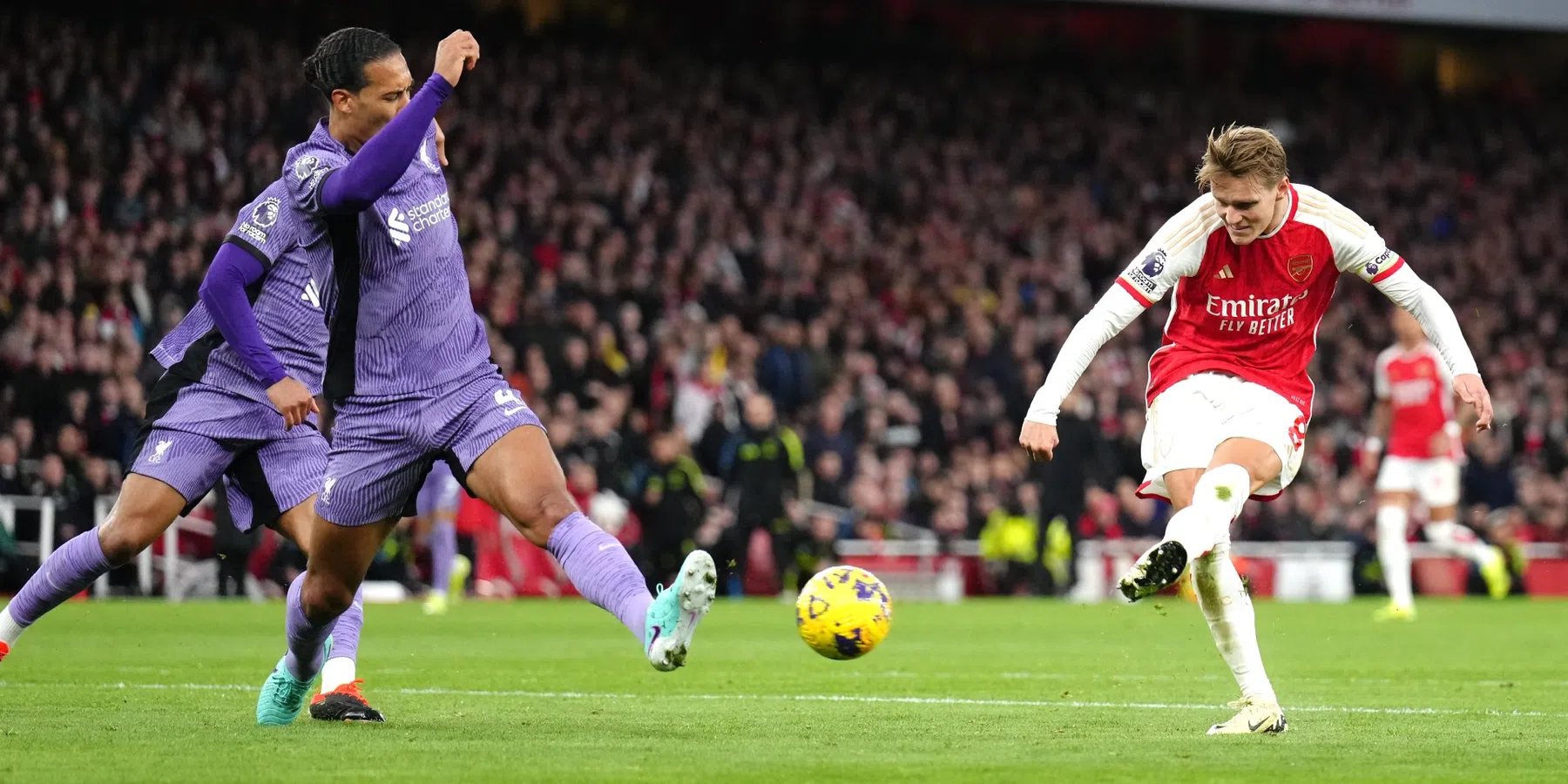 Arsenal wint in eigen huis met 3-1 van Liverpool