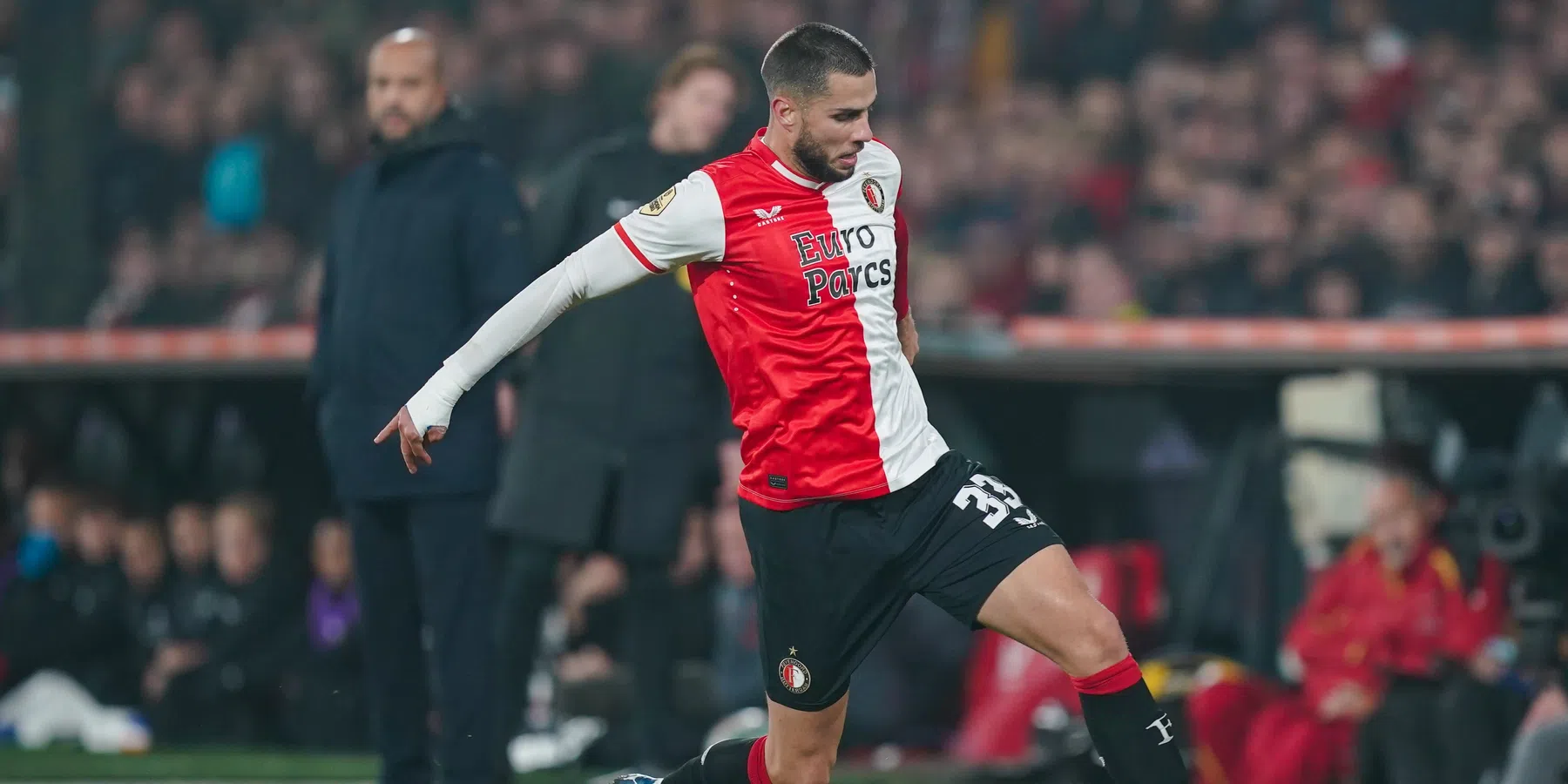 Nu helemaal rond: Hancko zet handtekening, Slowaak verlengt bij Feyenoord