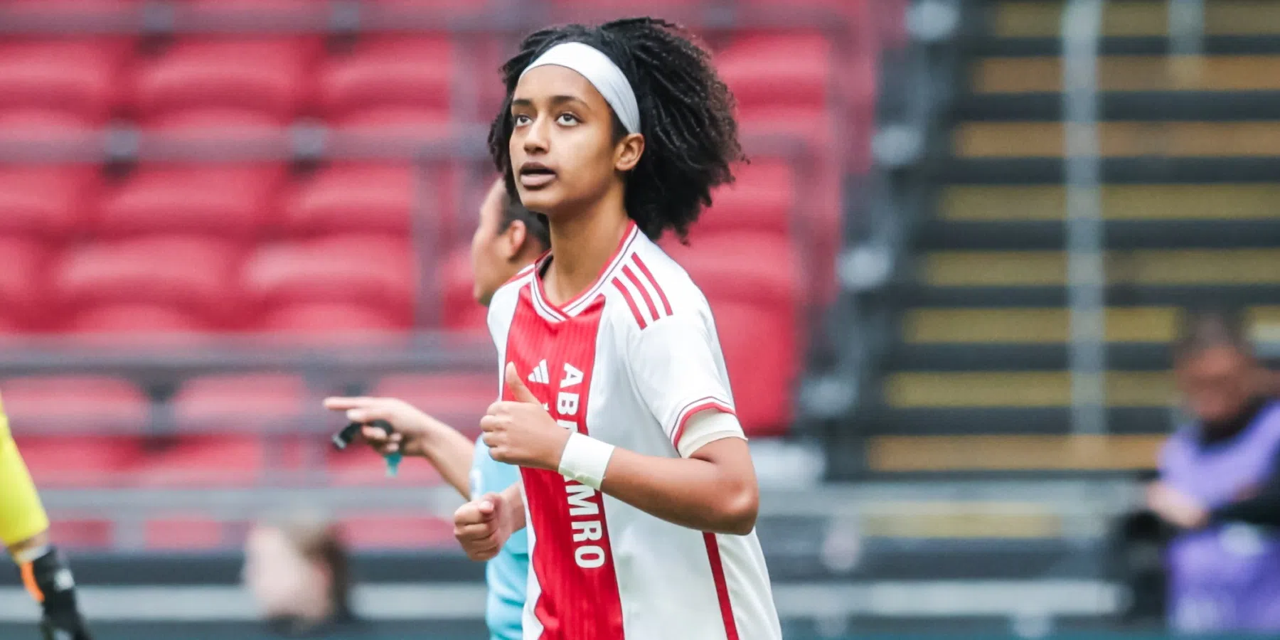 Ajax en 'weergaloos supertalent' Yohannes (16) drogen Feyenoord