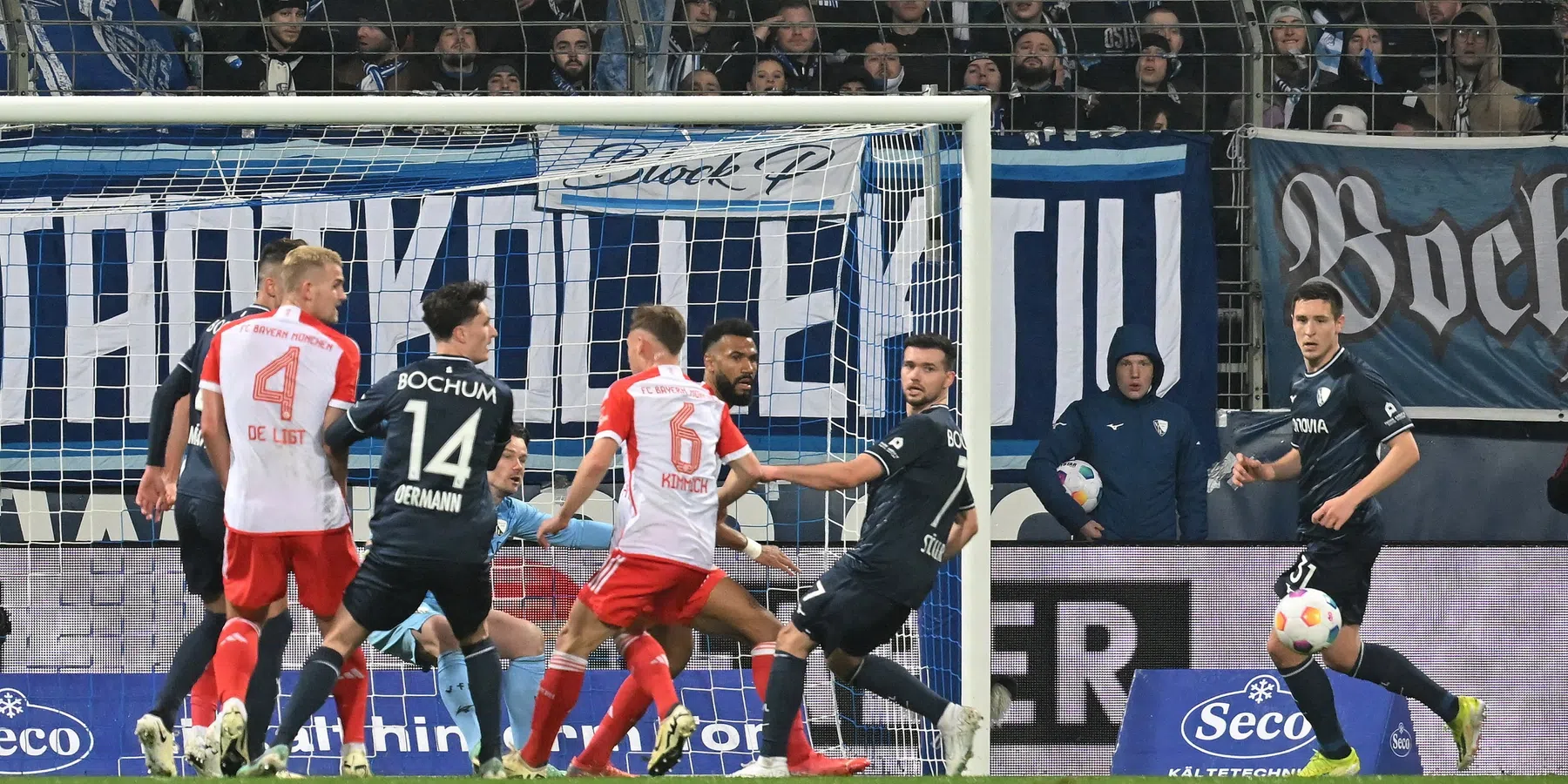 LIVE: Bayern op achterstand bij Bochum van Letsch, Tuchel moet vrezen voor baan