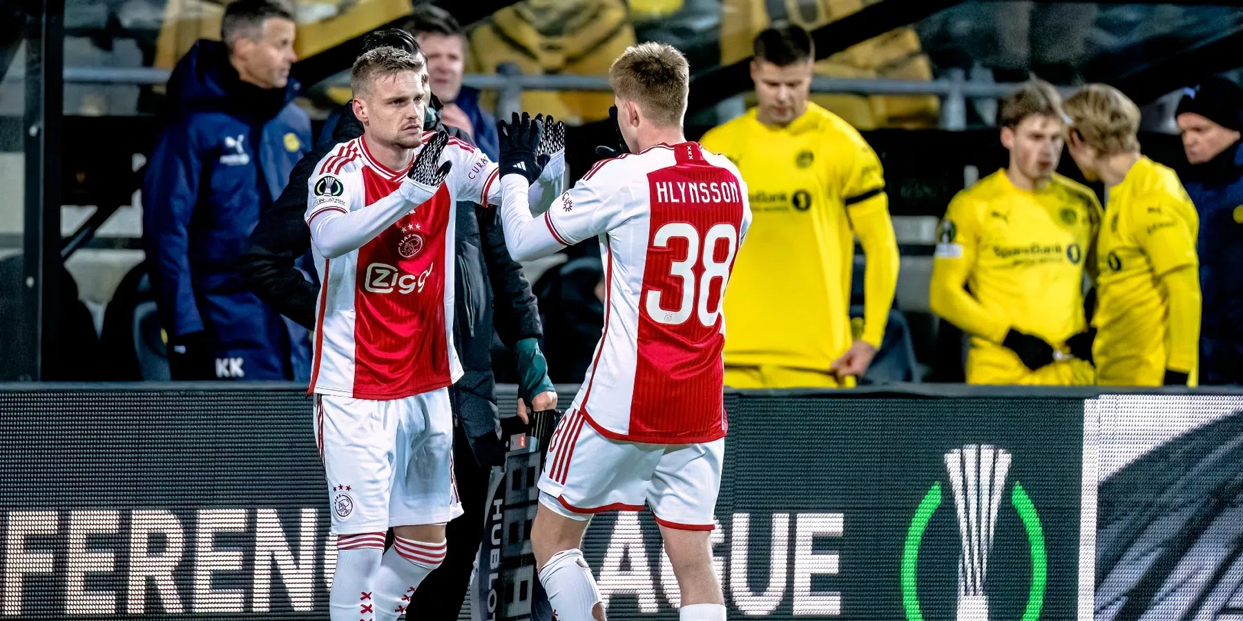 Ajax gaat verder in Conference League