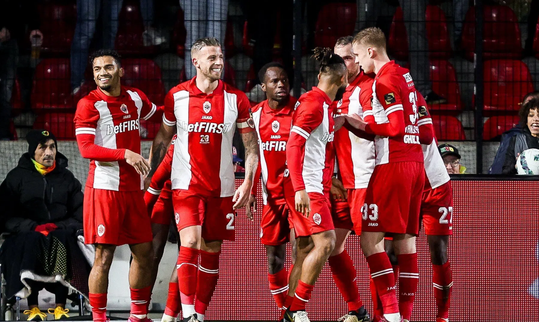 Antwerp wint gemakkelijk van Oostende 