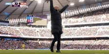 Thumbnail for article: Ten Hag uit zijn dak na geweldige treffer: United op voorsprong bij City