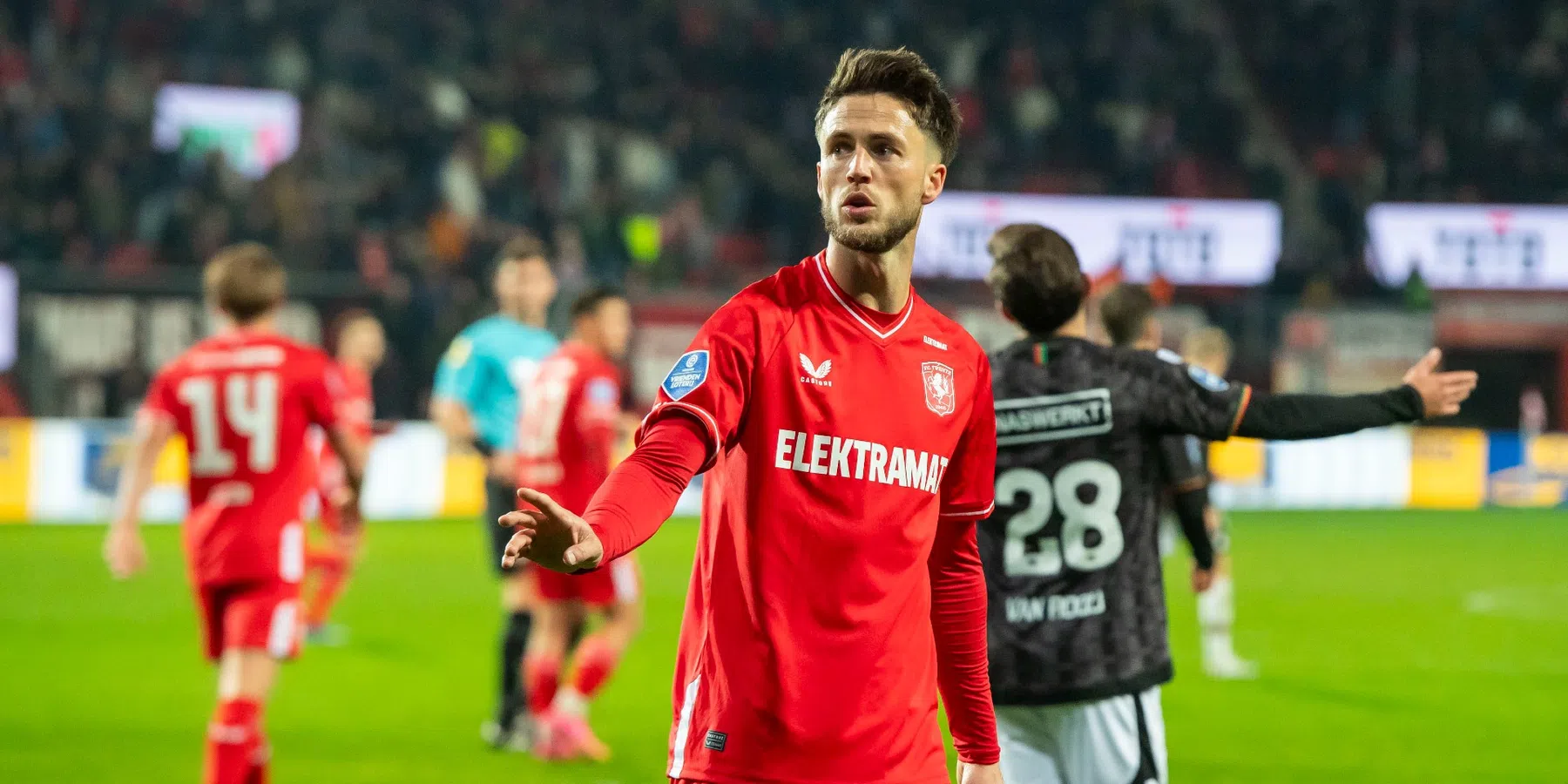 Ricky van Wolfswinkel staat open voor langer verblijf bij FC Twente