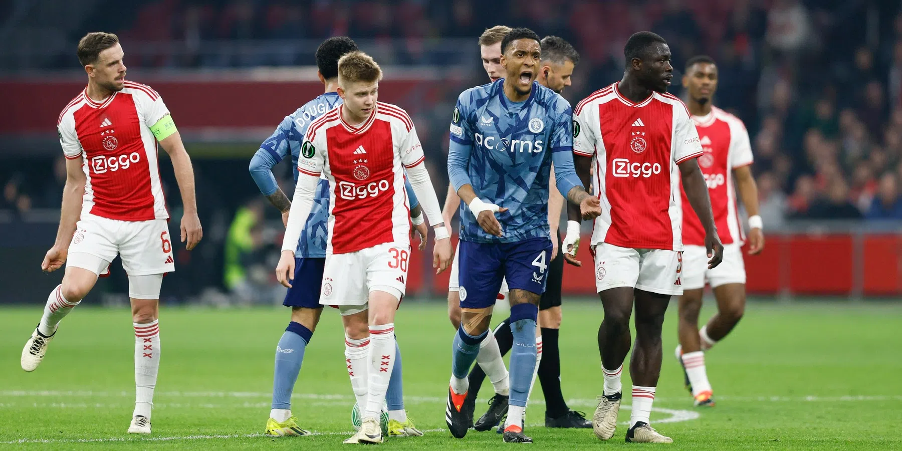 Ajax en drie specifieke spelers krijgen complimenten 