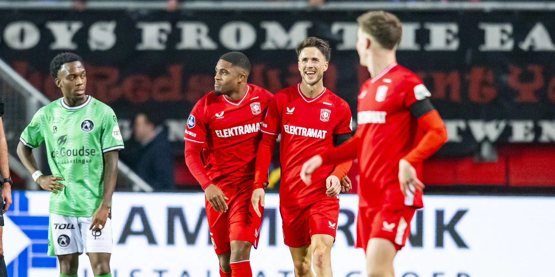 Sterk FC Twente maakt het zich moeilijk tegen Sparta