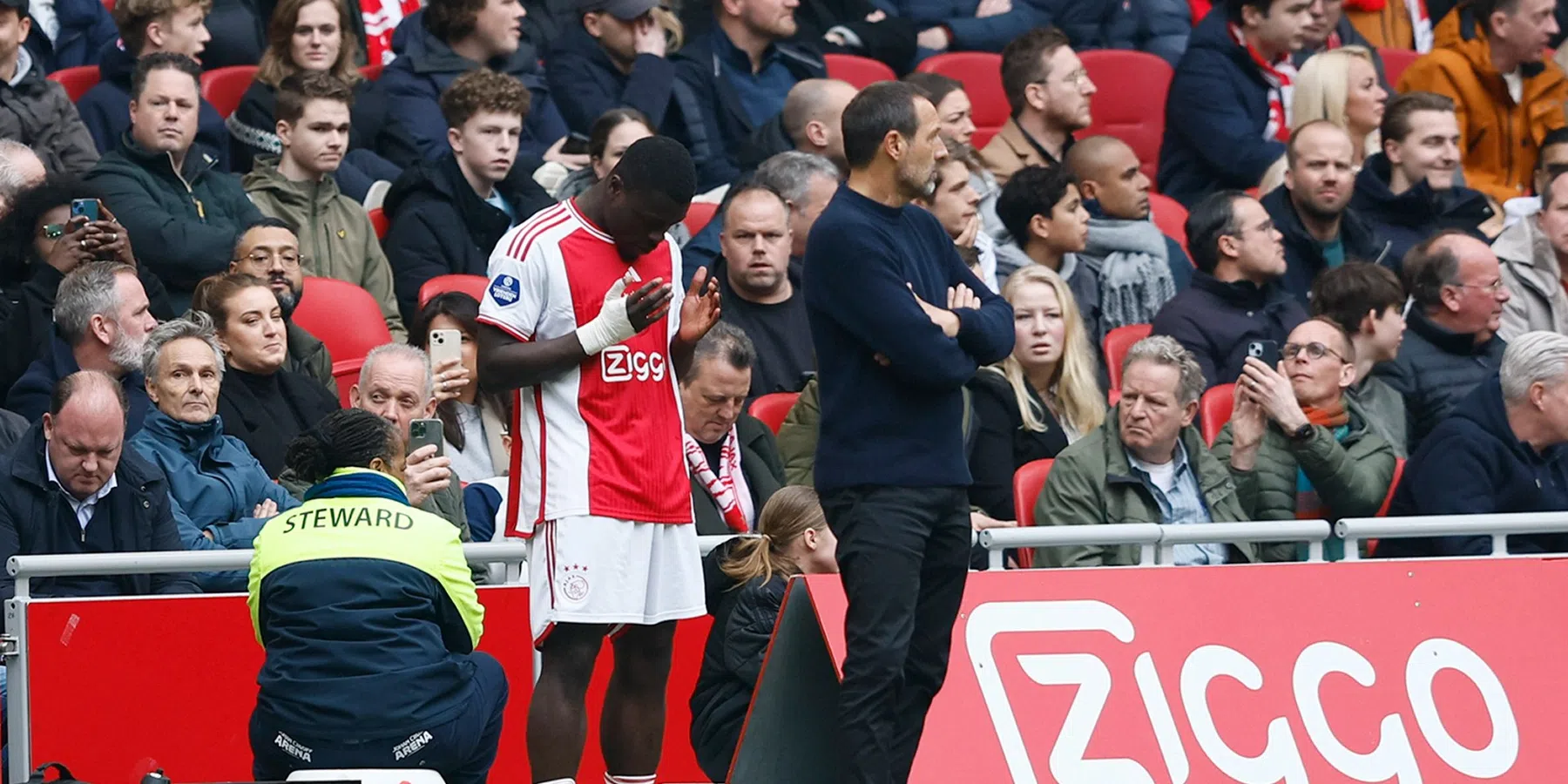 Ajax voorkomt nederlaag dankzij Brobbey