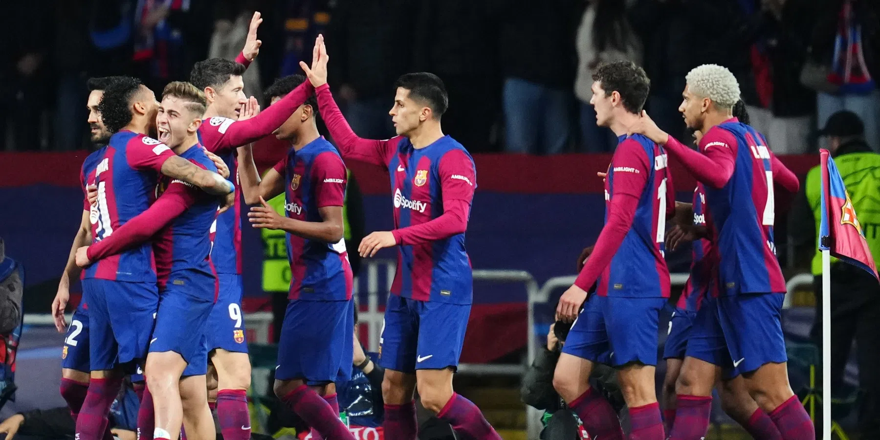 LIVE: Barcelona na gelijkspel in Napels thuis op jacht naar kwartfinale