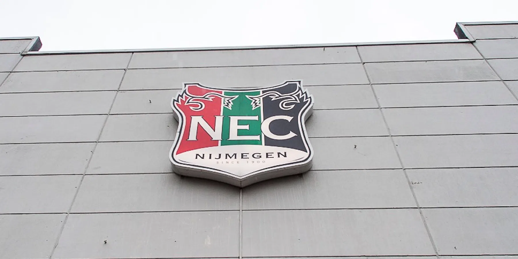 NEC-fan zet tattoo voor bekerwinst