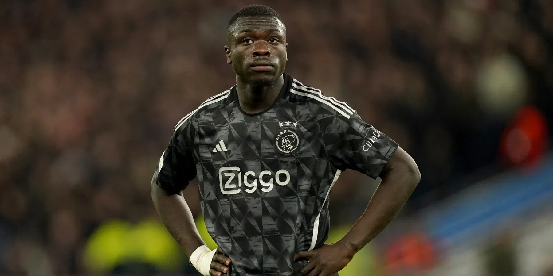 Brobbey reageert na Aston Villa - Ajax