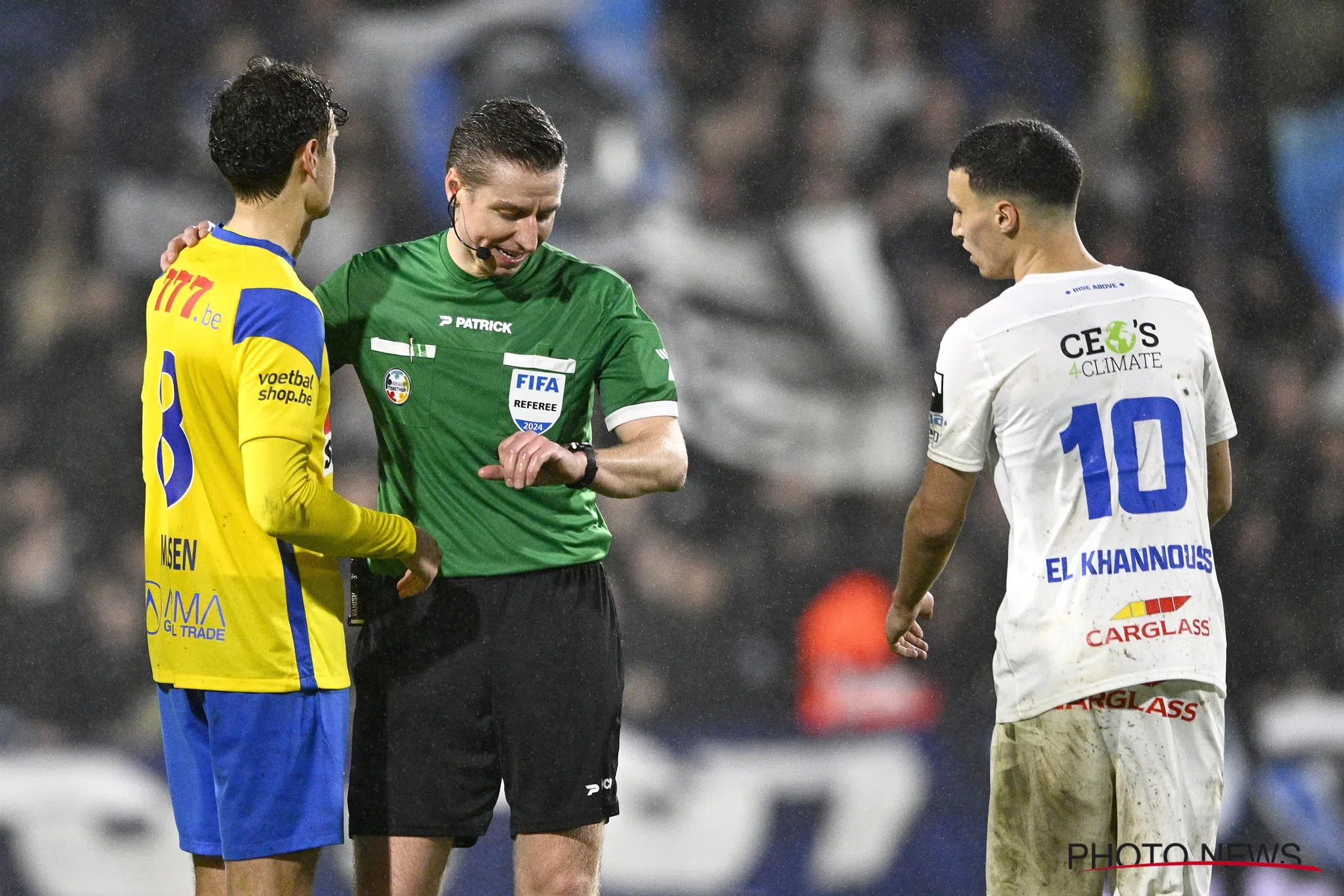 Gumienny hoopt op scherpte van de VAR en arbitrage tijdens Play-Offs