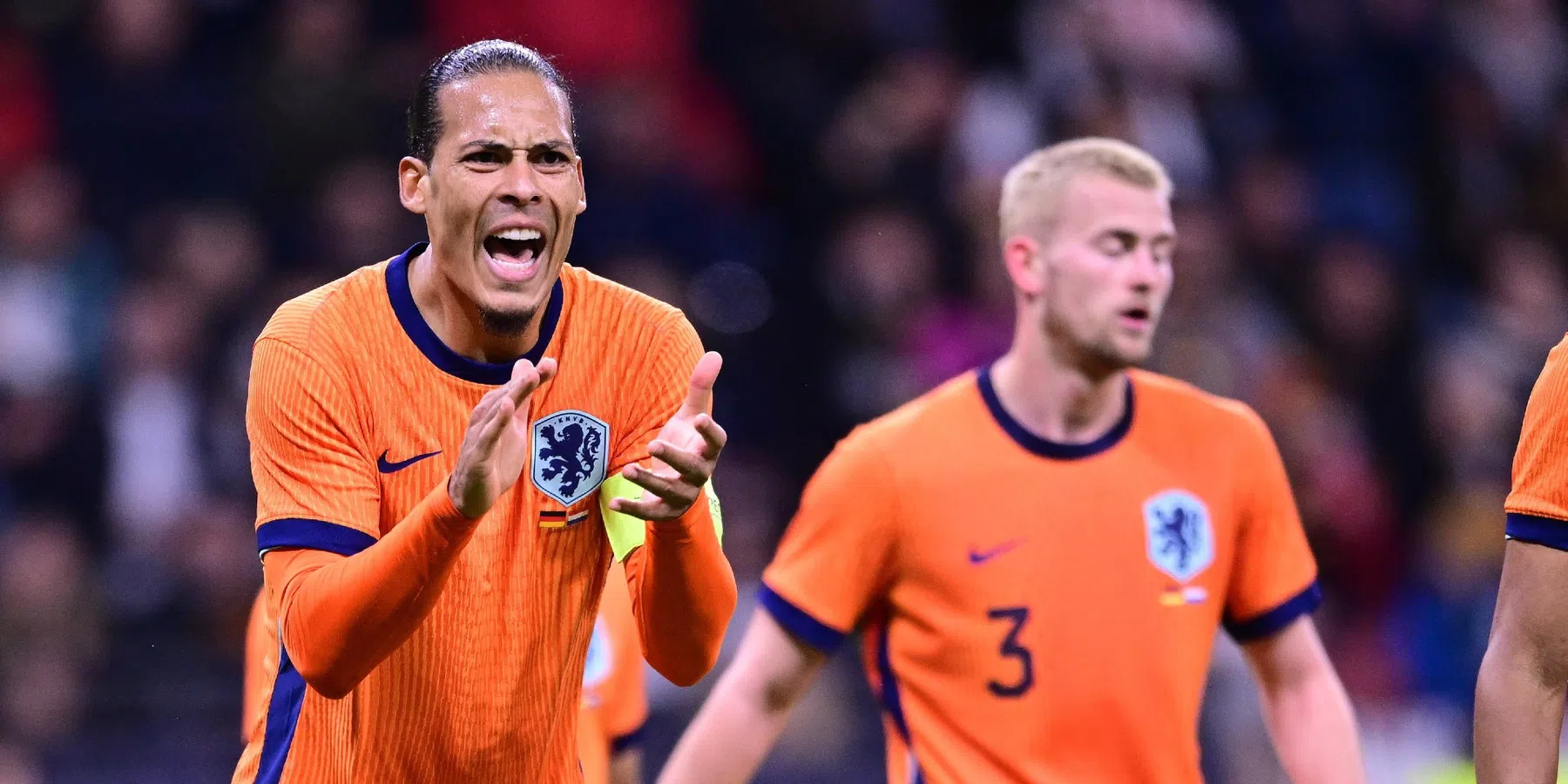 Van Dijk teleurgesteld na late nederlaag tegen Duitsland