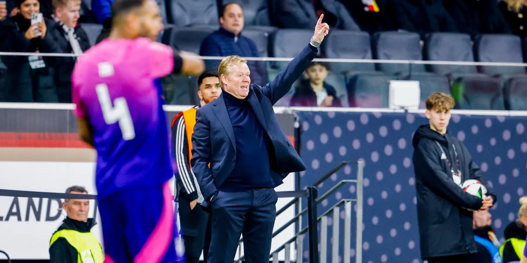 Koeman wil met 26 spelers naar EK in Duitsland