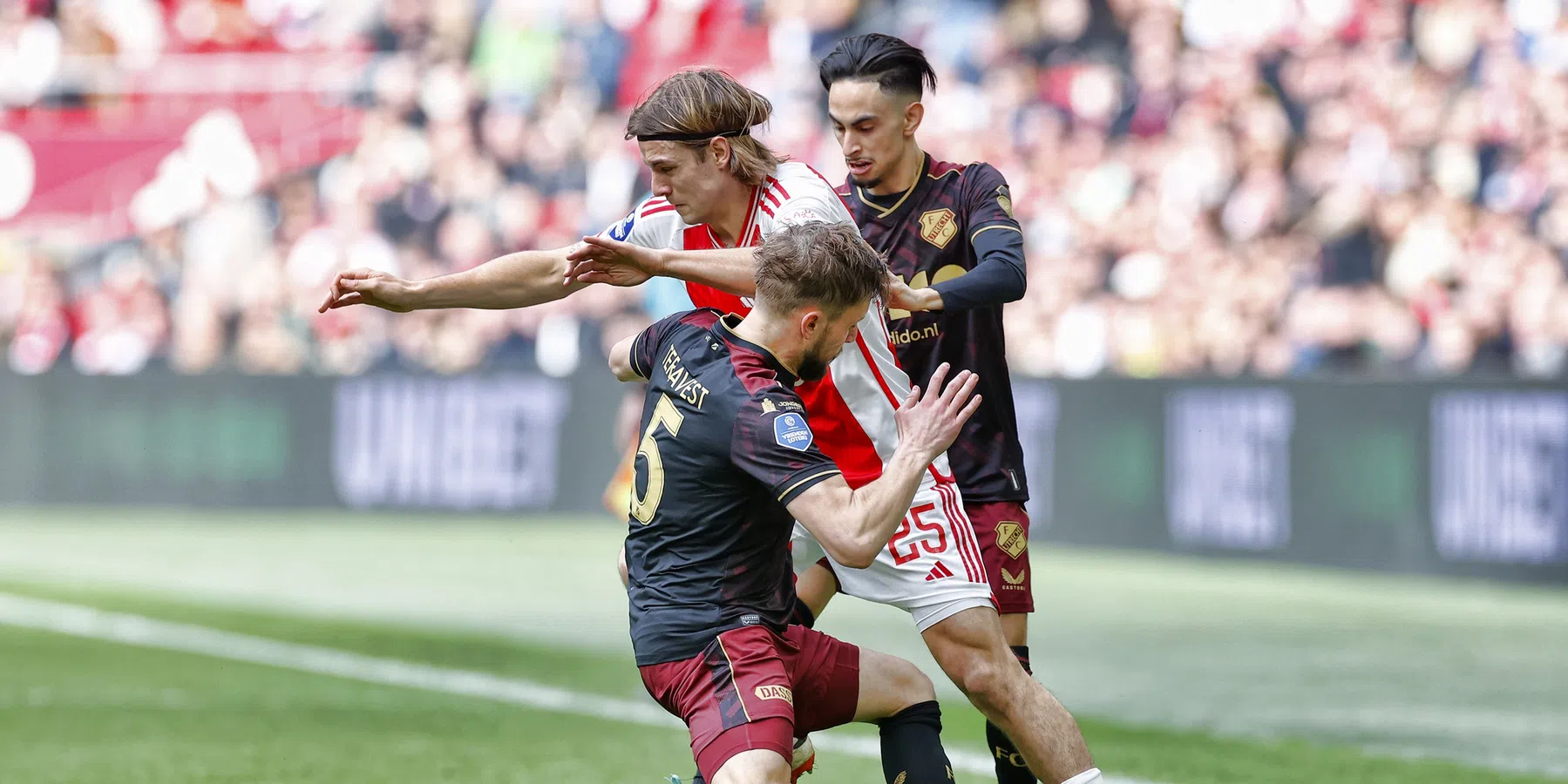 FC Utrecht-rechtsback Ter Avest staat voor vertrek