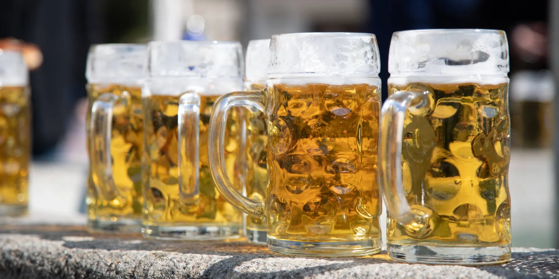 Britse fans door overheid gewaarschuwd voor Duits bier
