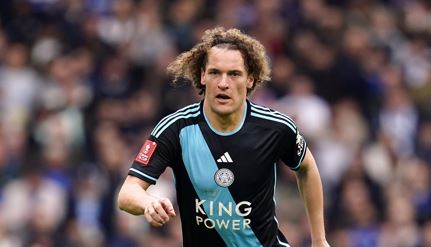 Wout Faes verliest met Leicester City met 1-0 van Bristol City