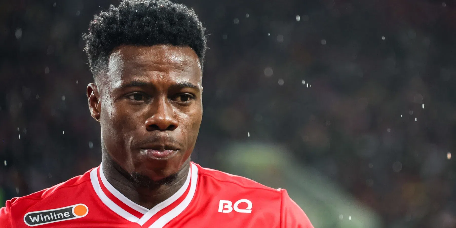 Telegraaf: Quincy Promes heeft het loodzwaar in gevangenis