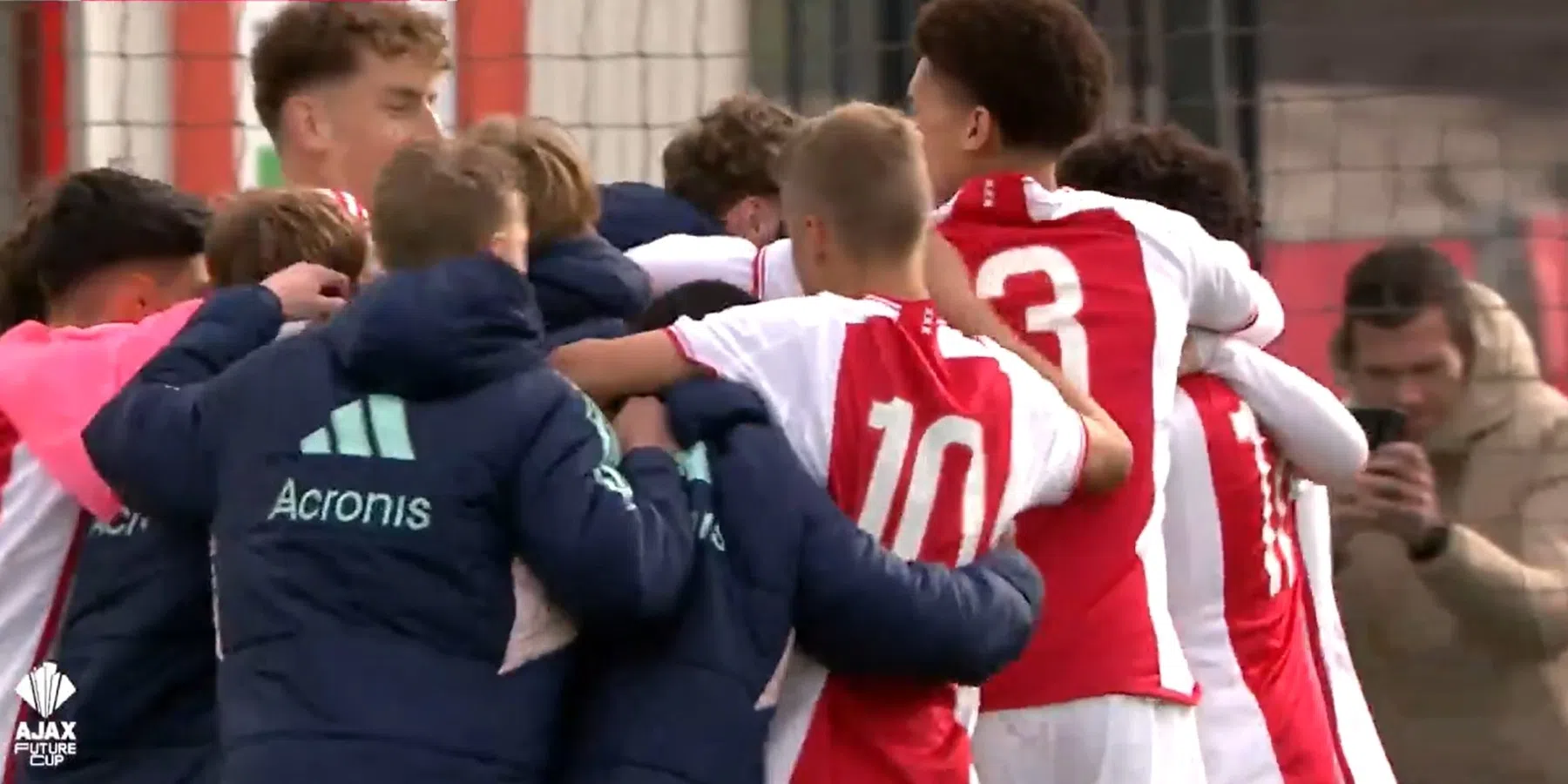 Ajax-talenten boeken revanche-overwinning en leggen beslag op Future Cup