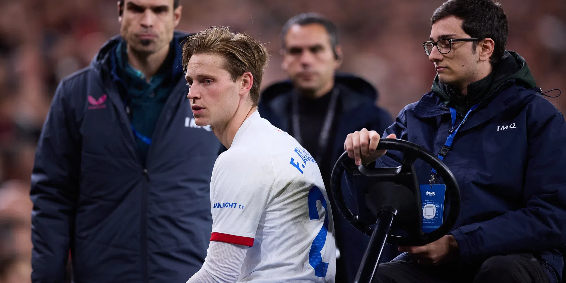 'Frenkie de Jong zet stappen in herstel en mag hopen op topduel met Barcelona'