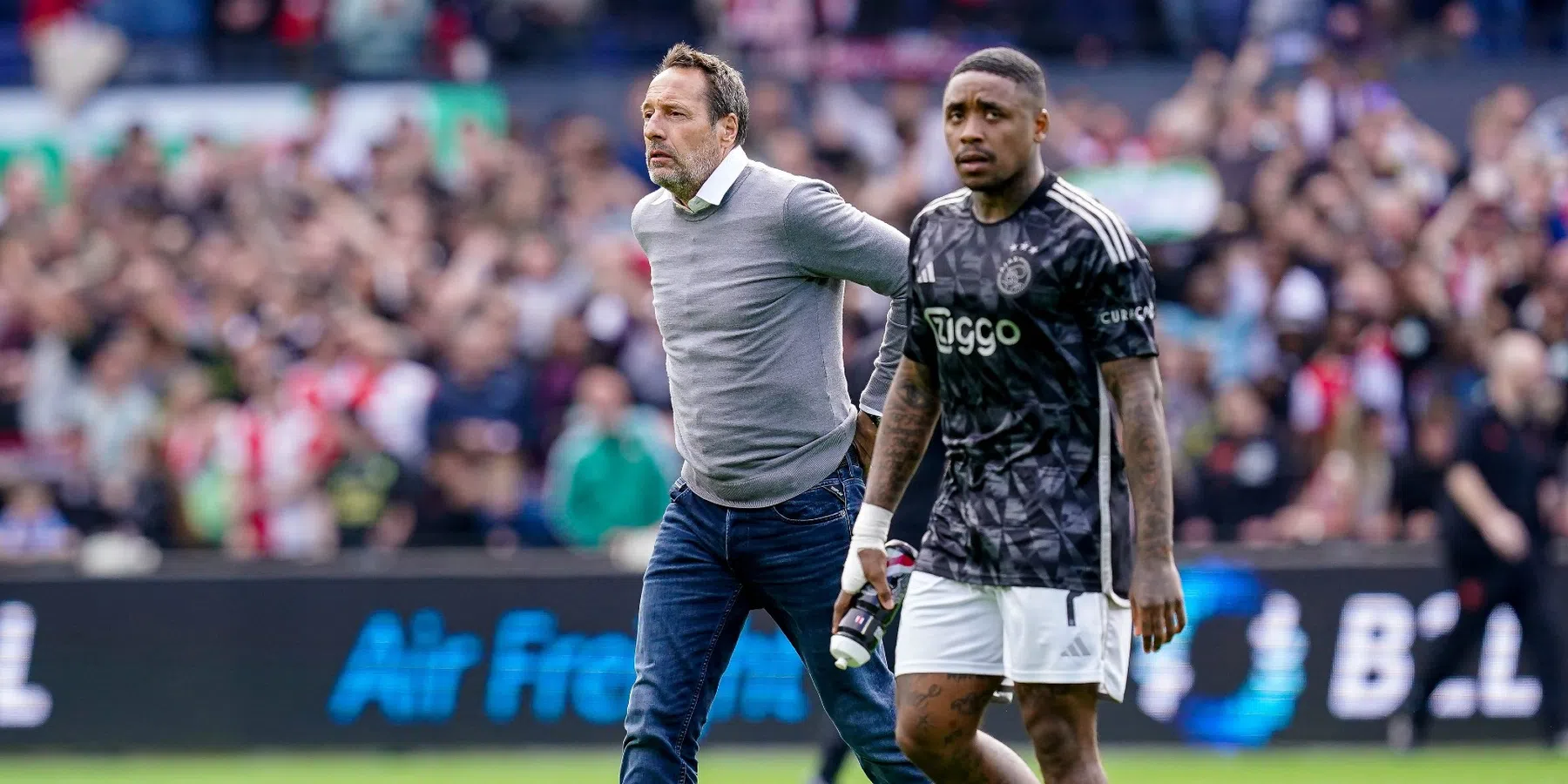 Verbijstering bij NOS en ESPN over actie Bergwijn in Klassieker