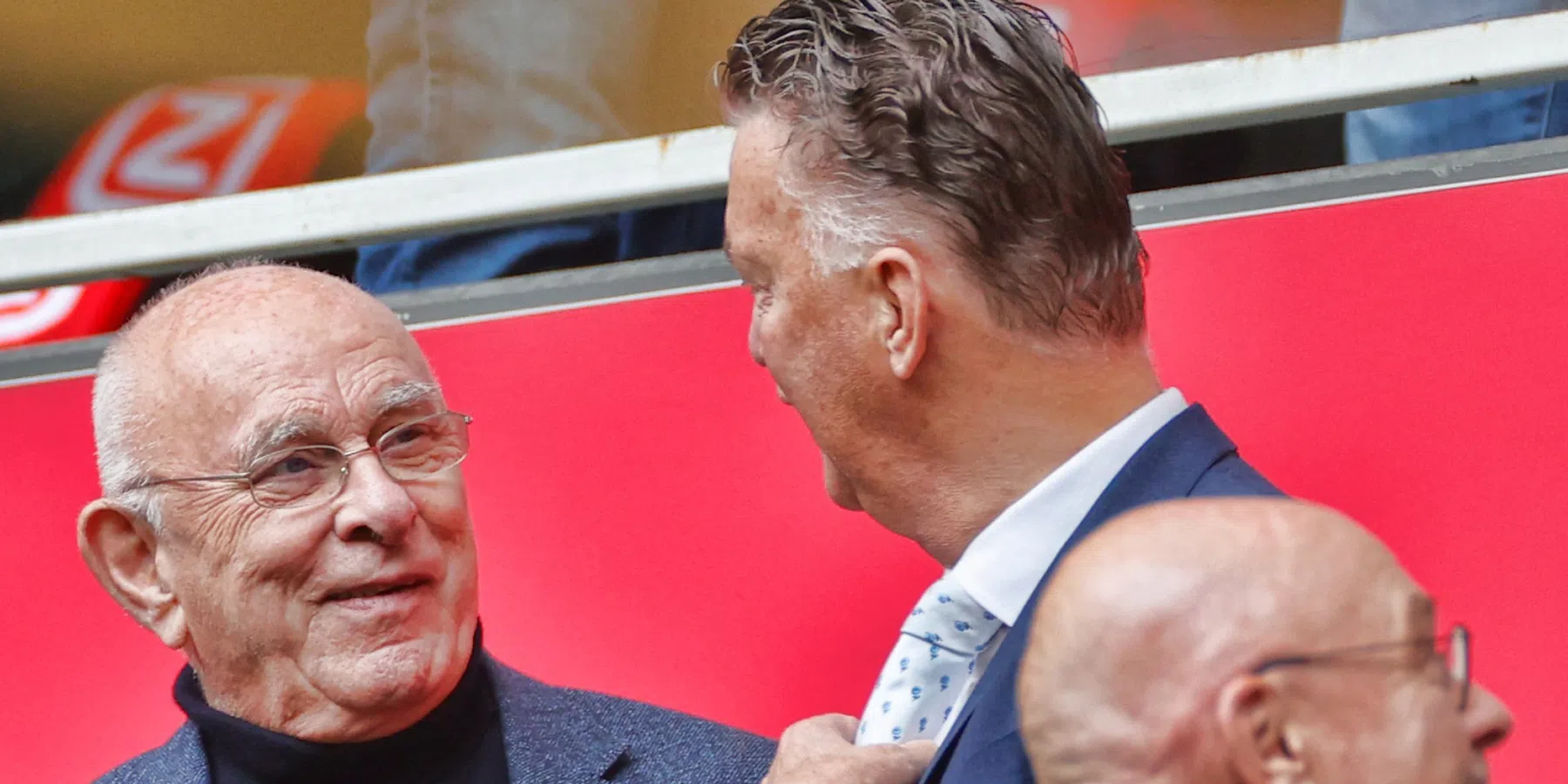 Van Praag wil Ajax-leden bijpraat