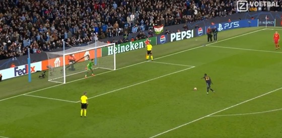 De beelden: Rüdiger benut beslissende penalty en helpt Real aan halve finaleplaats