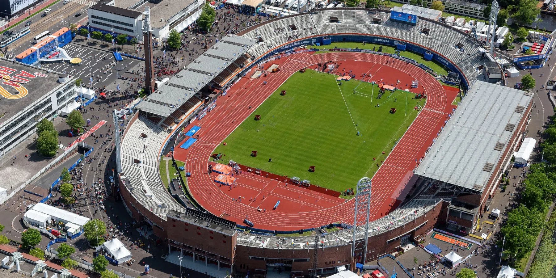 Ajax Legends en BIF All Stars nemen het zaterdag 20 april tegen elkaar op 