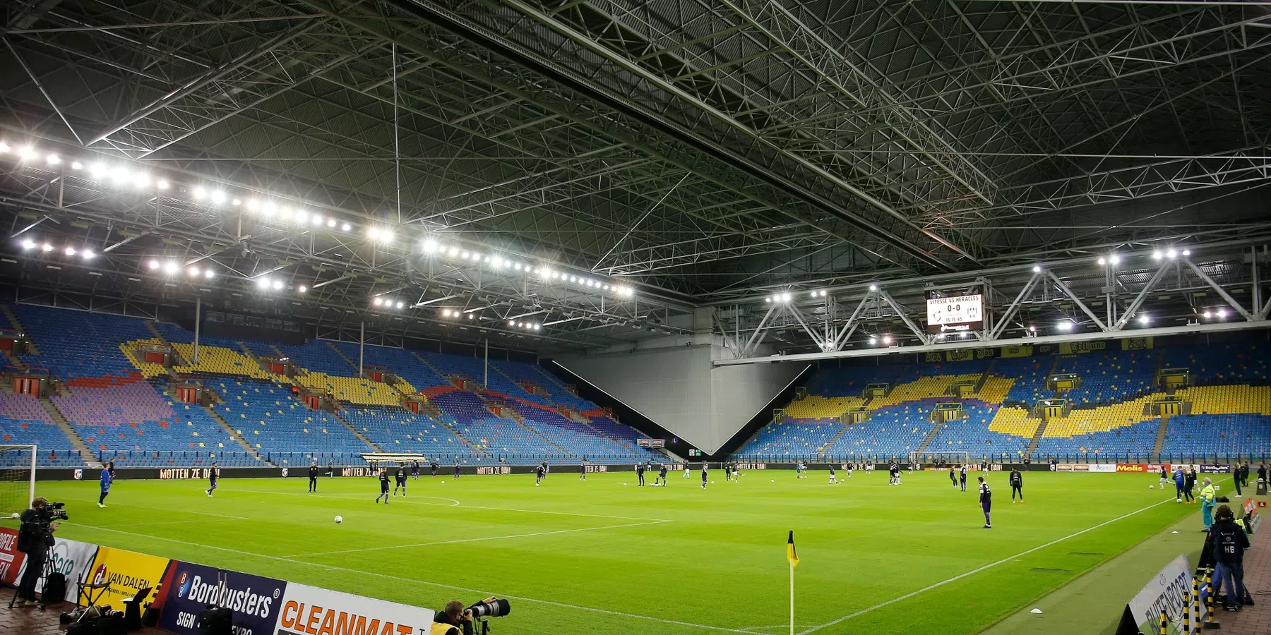 Vitesse achttien punten in mindering