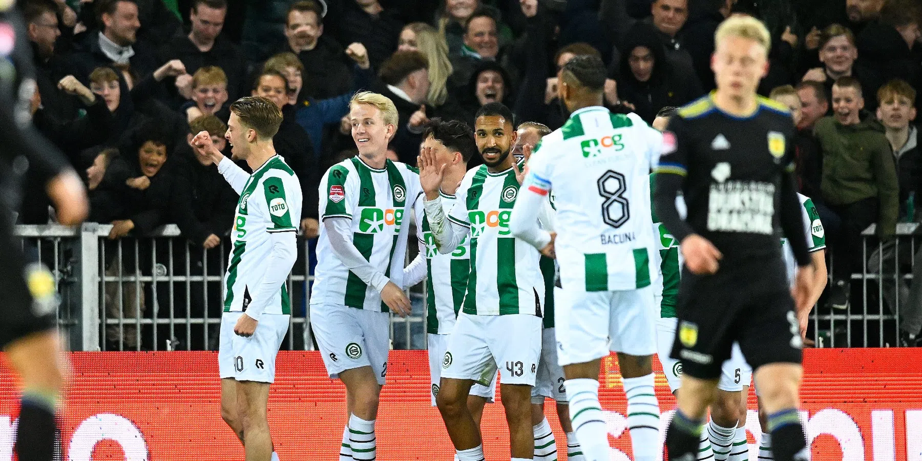 FC Groningen wint ruim van SC Cambuur en heeft promotie in eigen hand