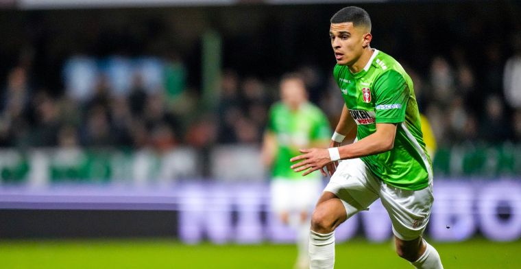 Raven lovend over ploeggenoot Sebaoui bij Dordrecht