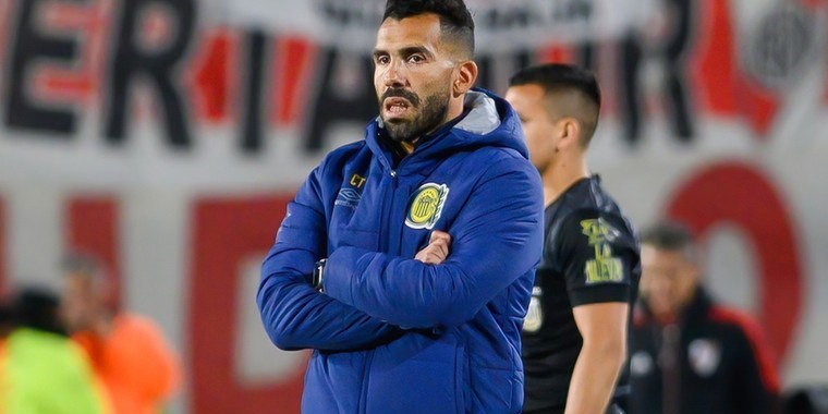 Tévez met spoed opgenomen in ziekenhuis
