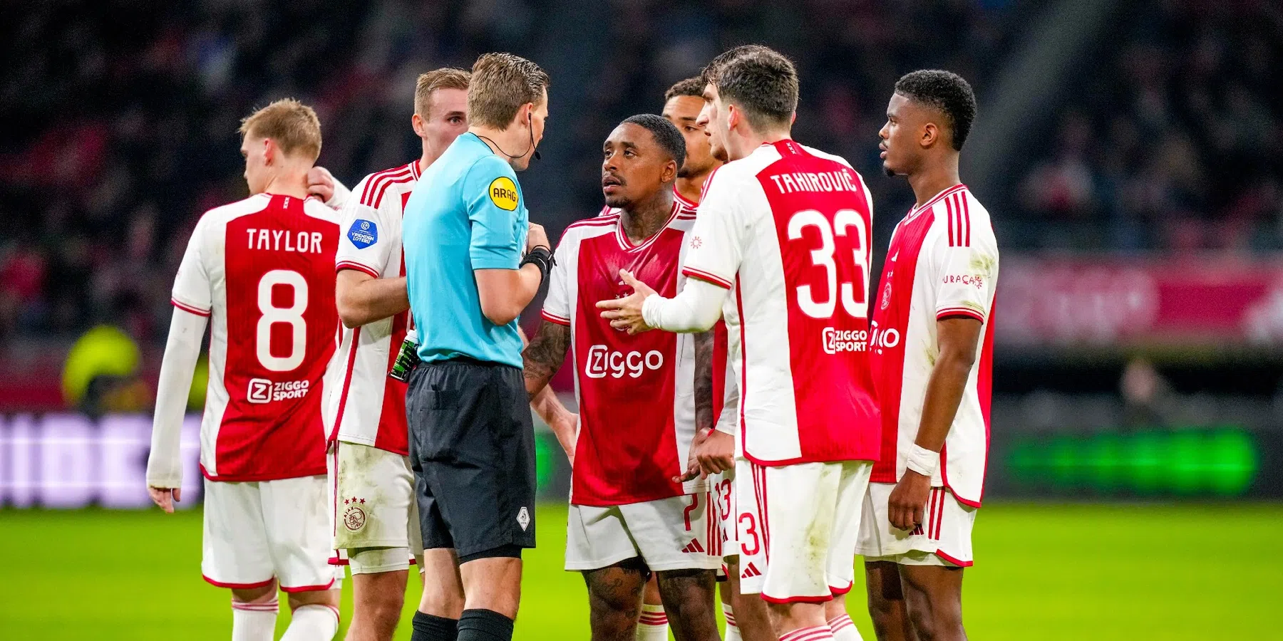 Ajax voorkomt eerste thuisnederlaag tegen Excelsior