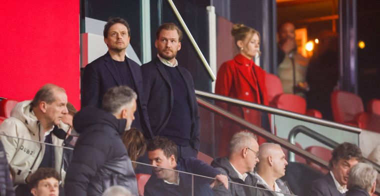'Innovatieve' Ajax-directeur Beuker vindt zich 'ouderwets'