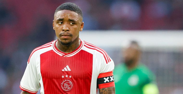 Bergwijn voor één wedstrijd geschorst na rode kaart