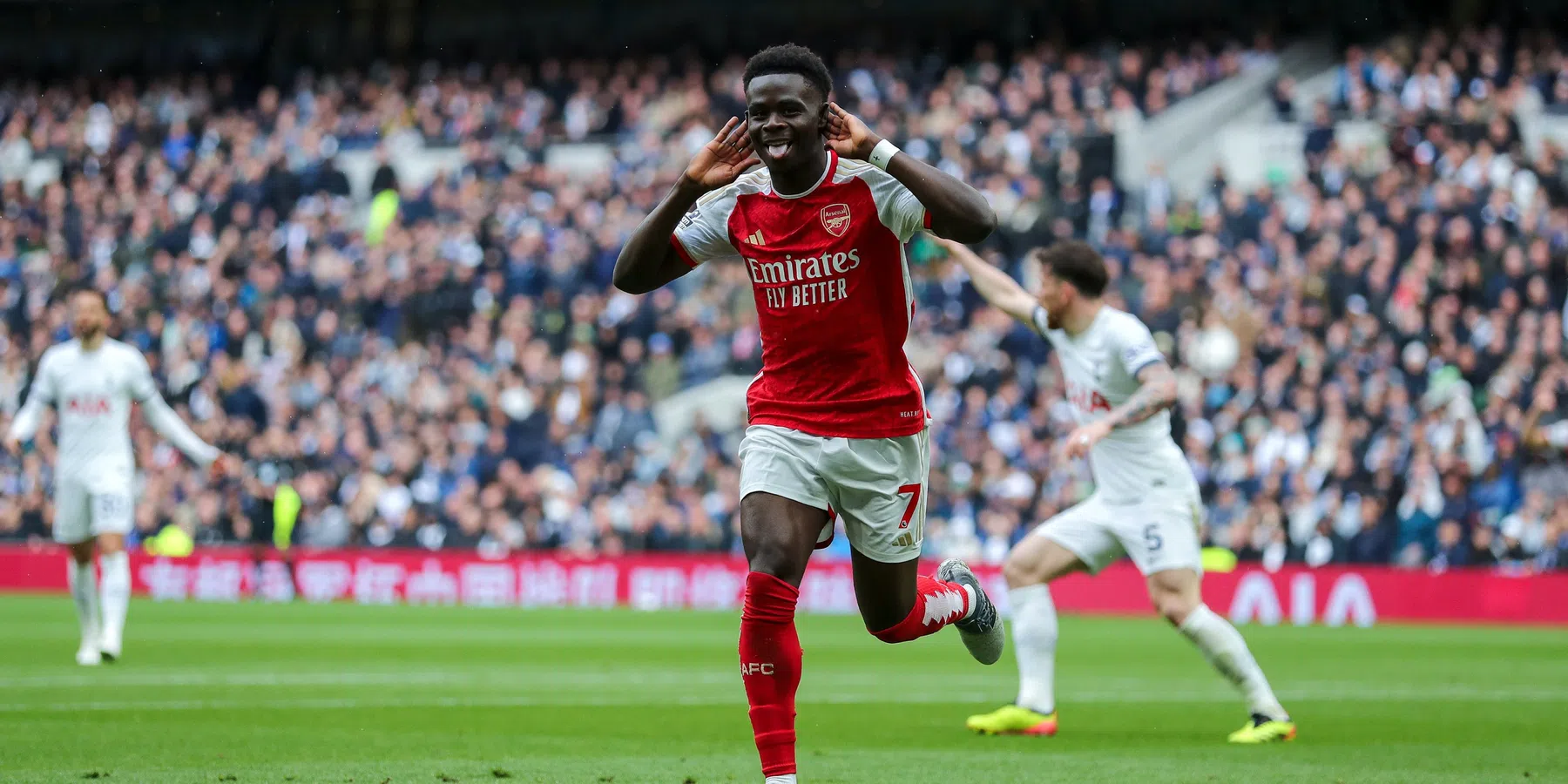 Noord-Londen kleurt rood: Spurs komt te laat op gang, effectief Arsenal wint