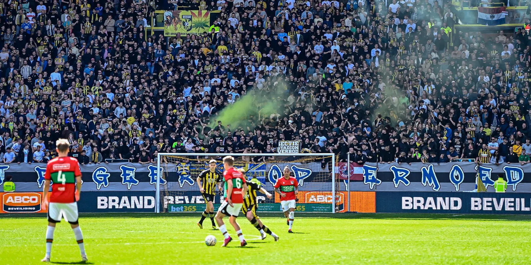 Vitesse-fan ontvangt donaties van NEC-supporters