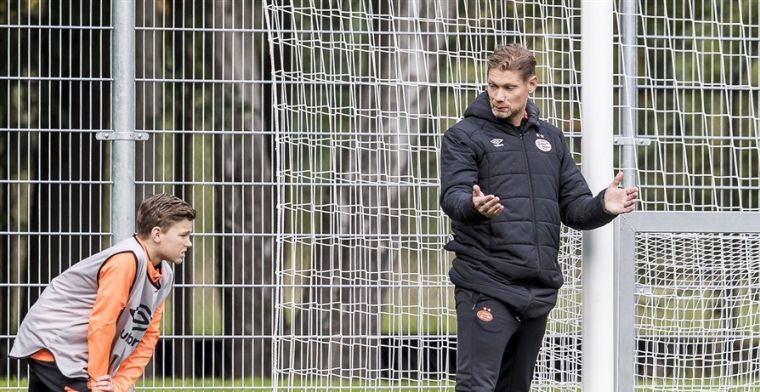 Mutaties in staf van Bosz bij PSV: twee assistenten komen, twee assistenten gaan