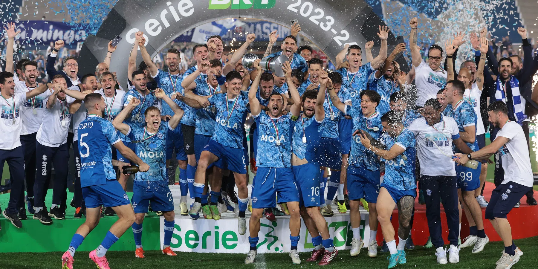 Fàbregas en Odenthal naar Serie A met Como, wat voor logistieke uitdaging zorgt