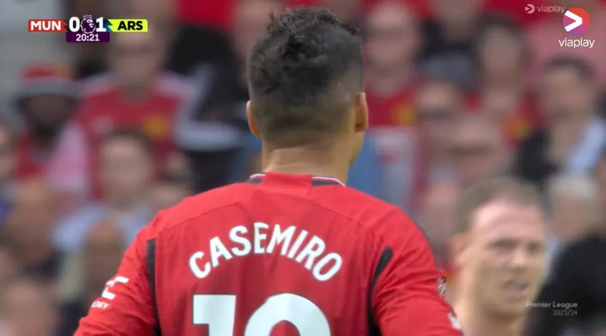 Dramatisch: Casemiro staat twee keer te slapen, Arsenal op voorsprong