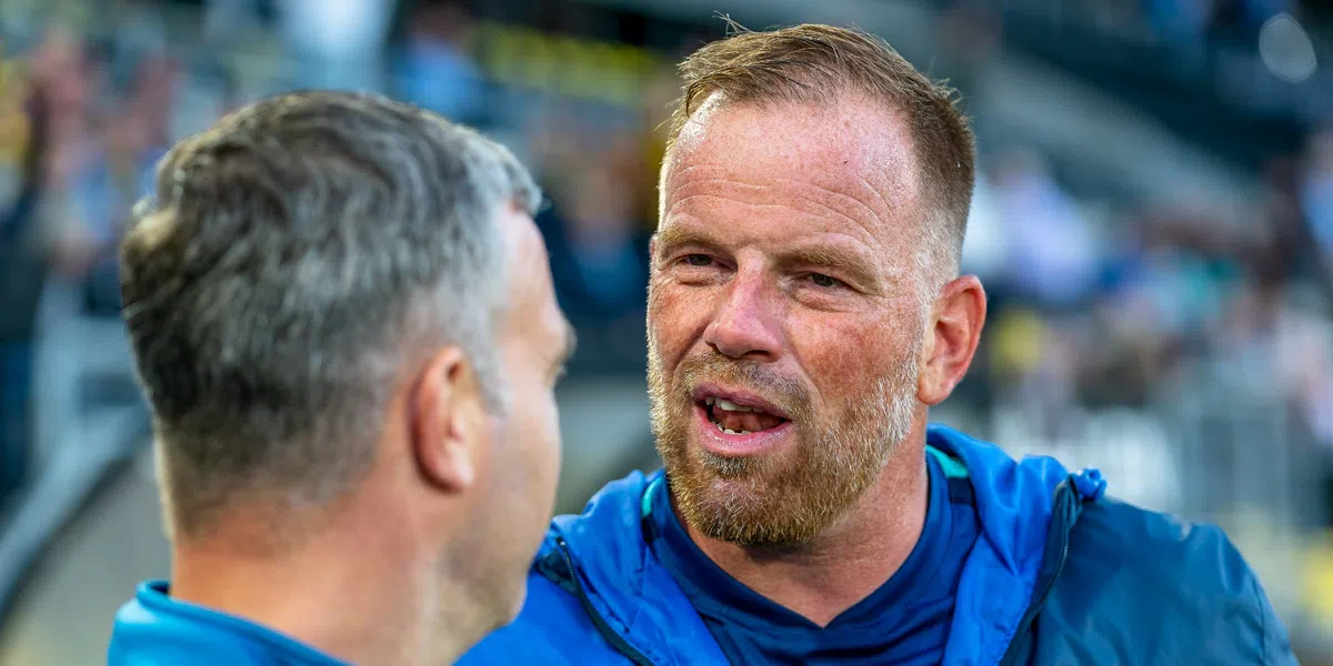 'Staf Ajax krijgt vorm: Amsterdammers strikken keeperstrainer van Burnley'