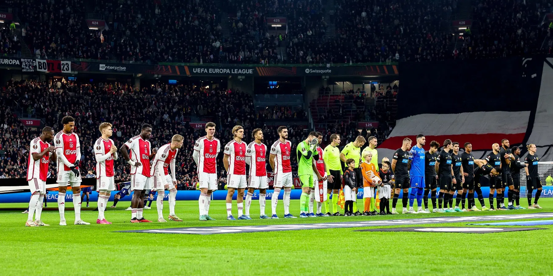Ajax shopt bij Excelsior en strikt vijftienjarig talent