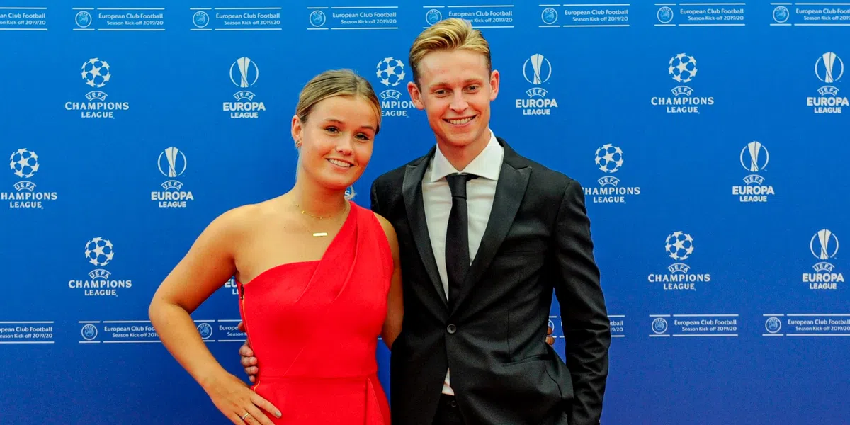 'Heuglijk nieuws voor De Jong: Barça-middenvelder voor tweede keer vader geworden'