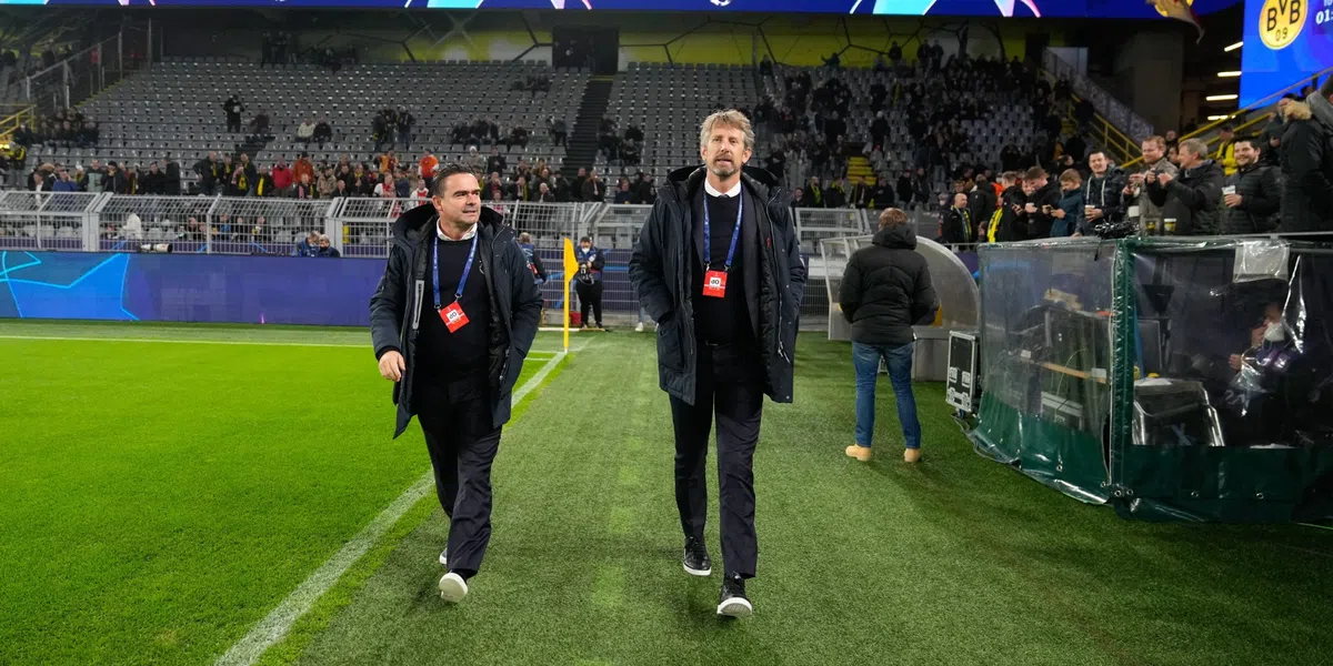 Overmars niet aanwezig bij Ajax-afscheid Van der Sar: 'Hij mist de club'
