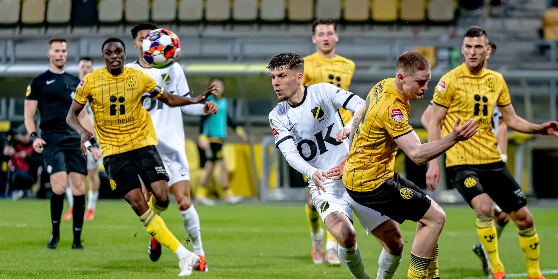 Play-off tussen Roda JC en NAC Breda stilgelegd, supporters verlaten stadion