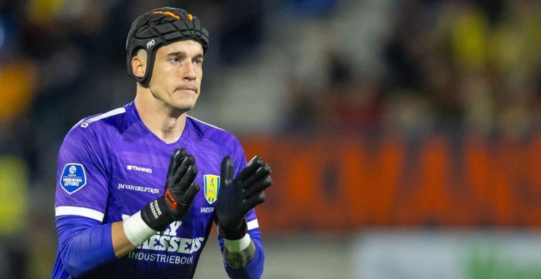 Helmplicht bij doelmannen KRC Genk